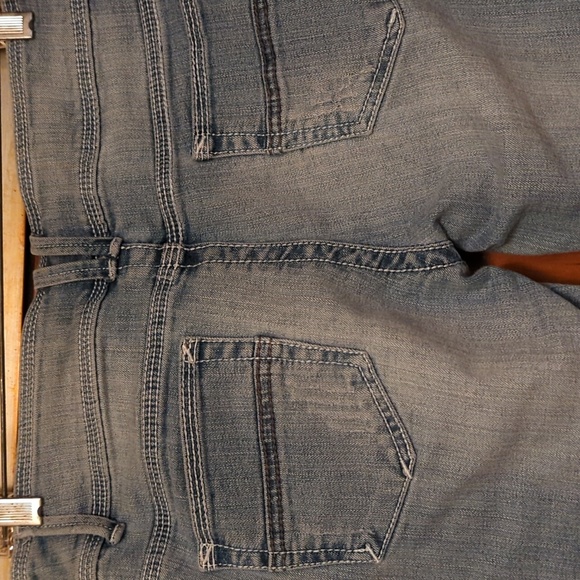P&P Distressed Jeans - Picture 5 of 7